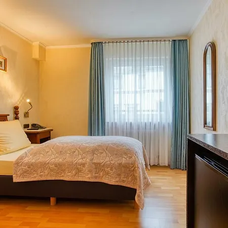 Ff&e Bavaria Hotel Fürth