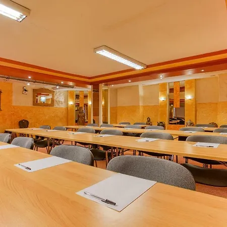 Hotel Ff&e Bavaria 3*